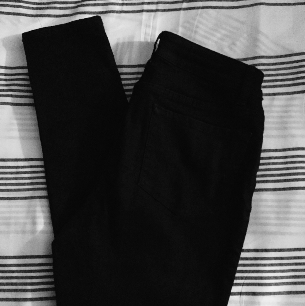TIME AND TRUE SKINNY JEANS